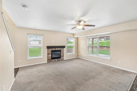 916 Jackson Street Tiffin IA 52340