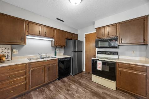 4485 Armar Drive SE Cedar Rapids IA 52403