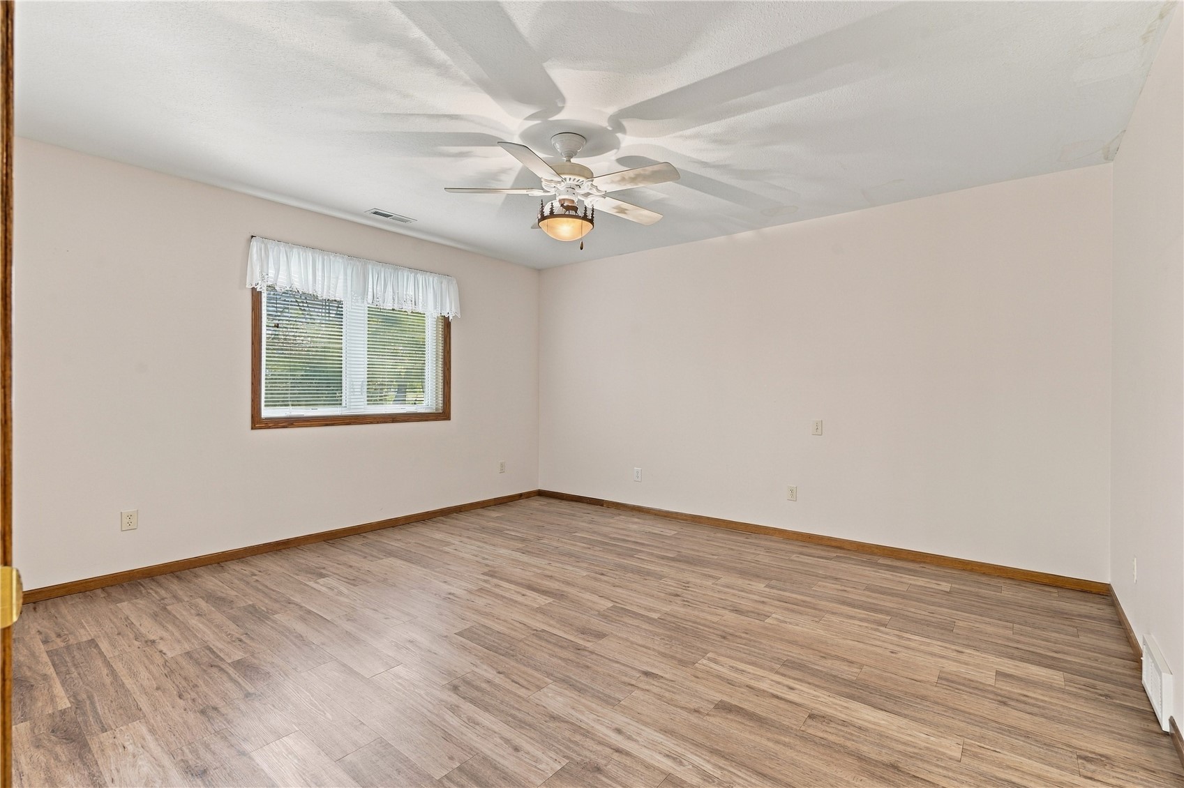 118 Cardinal Court Independence IA 50644