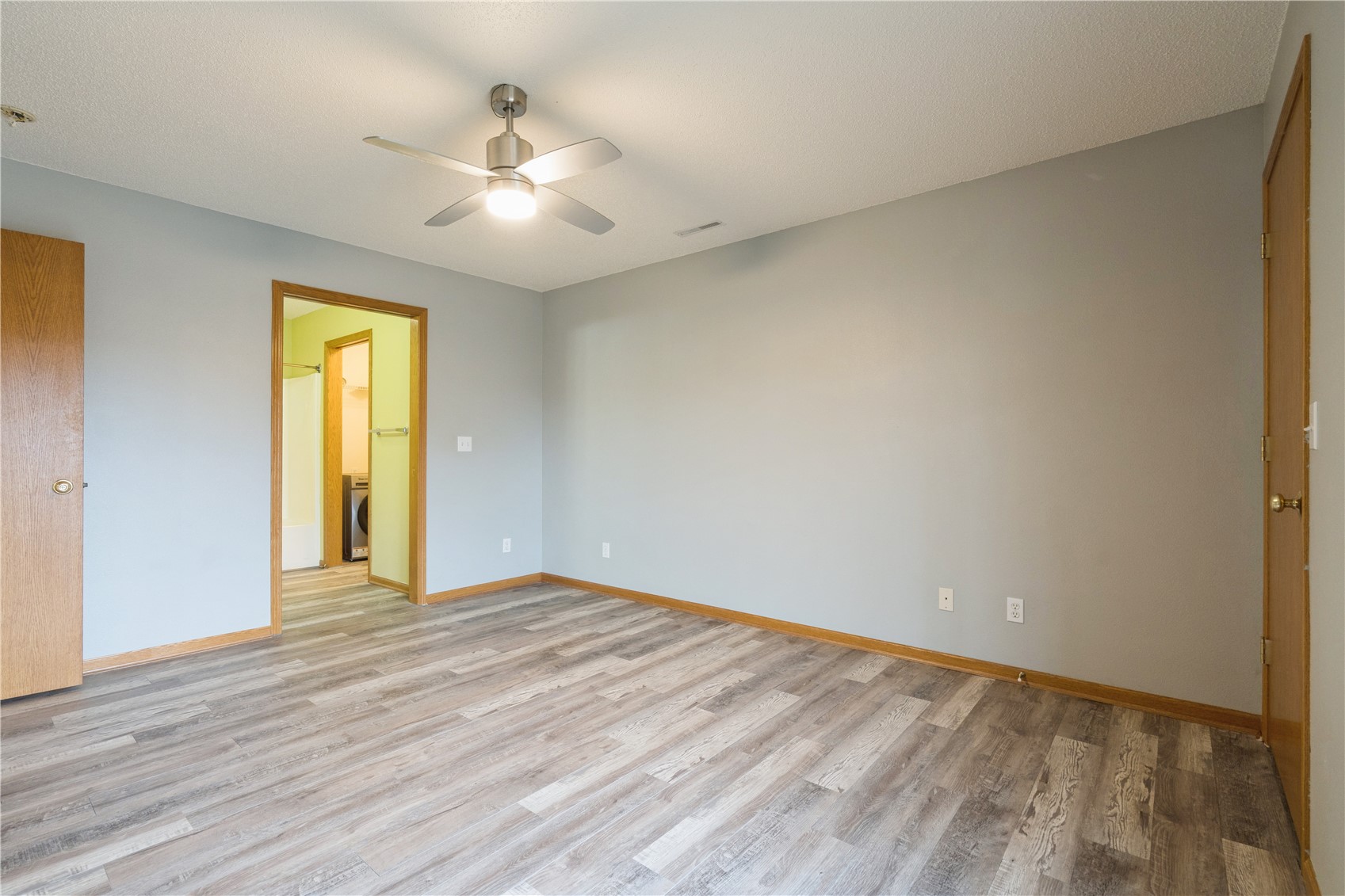 250 Cimarron Drive Hiawatha IA 52233