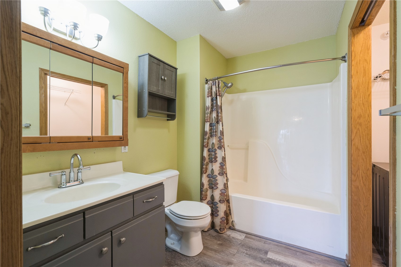 250 Cimarron Drive Hiawatha IA 52233