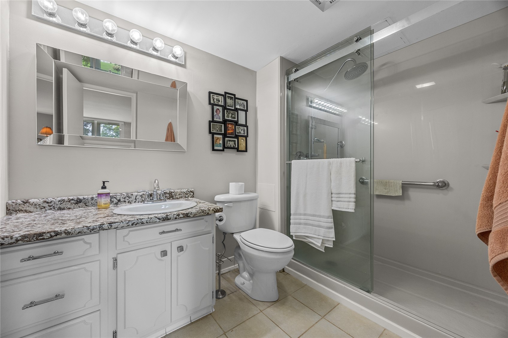 2222 1st Avenue NE Cedar Rapids IA 52402