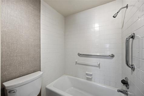 130 Thompson Drive SE Cedar Rapids IA 52403