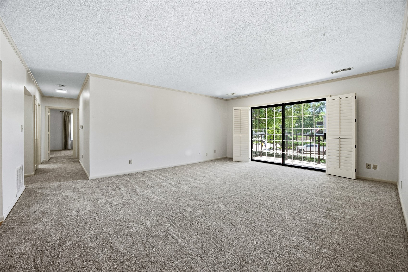130 Thompson Drive SE Cedar Rapids IA 52403