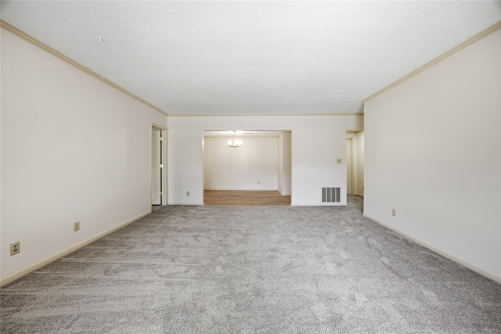 130 Thompson Drive SE Cedar Rapids IA 52403