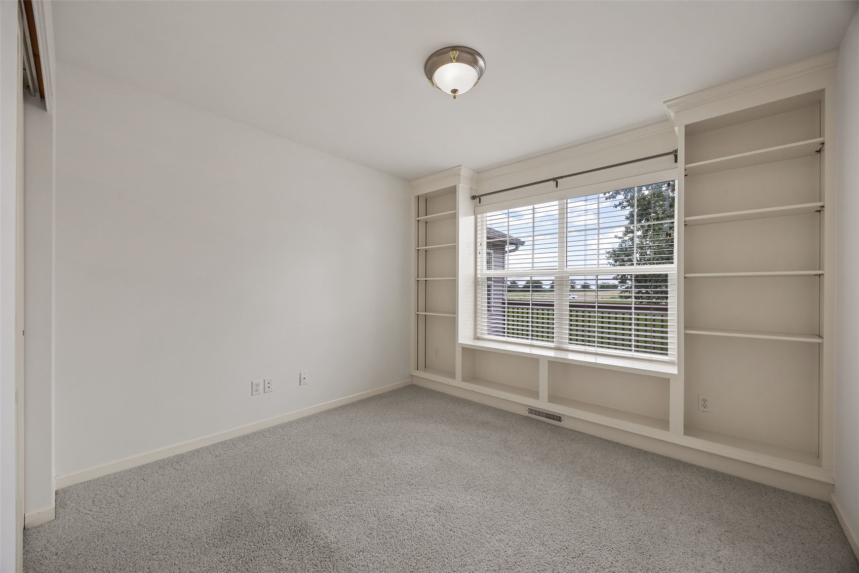 6341 Quail Ridge Drive SW Cedar Rapids IA 52404