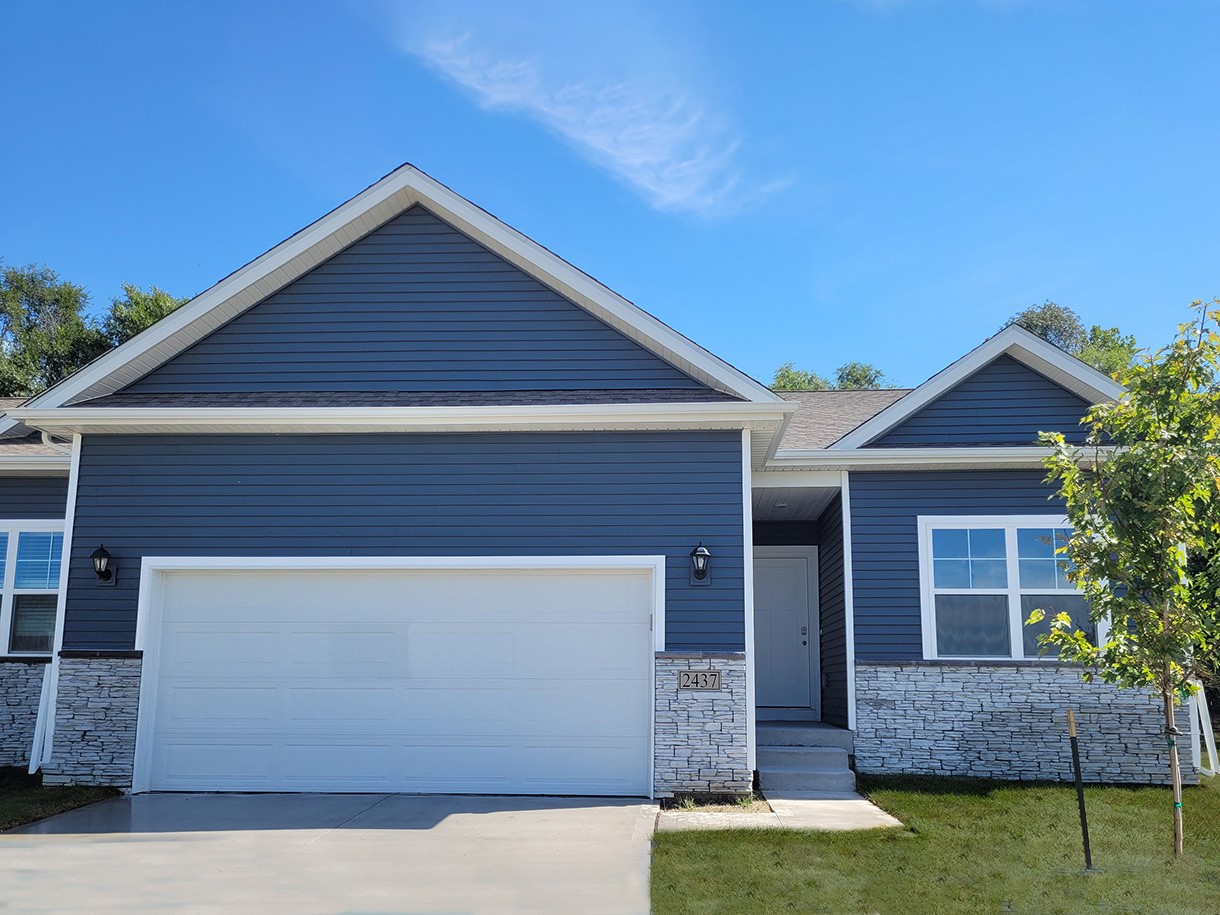 722 Magnolia Way Tiffin IA 52340