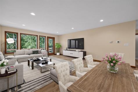1585 Matterhorn Drive NE Cedar Rapids IA 52402