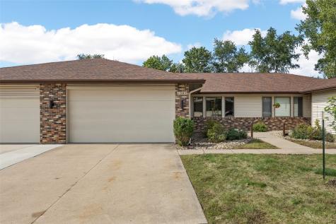 1585 Matterhorn Drive NE Cedar Rapids IA 52402
