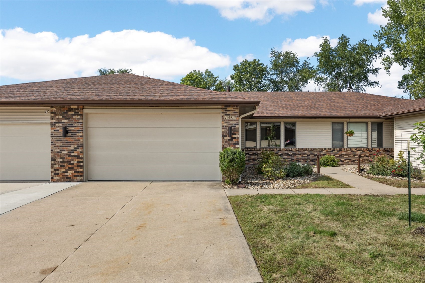 1585 Matterhorn Drive NE Cedar Rapids IA 52402
