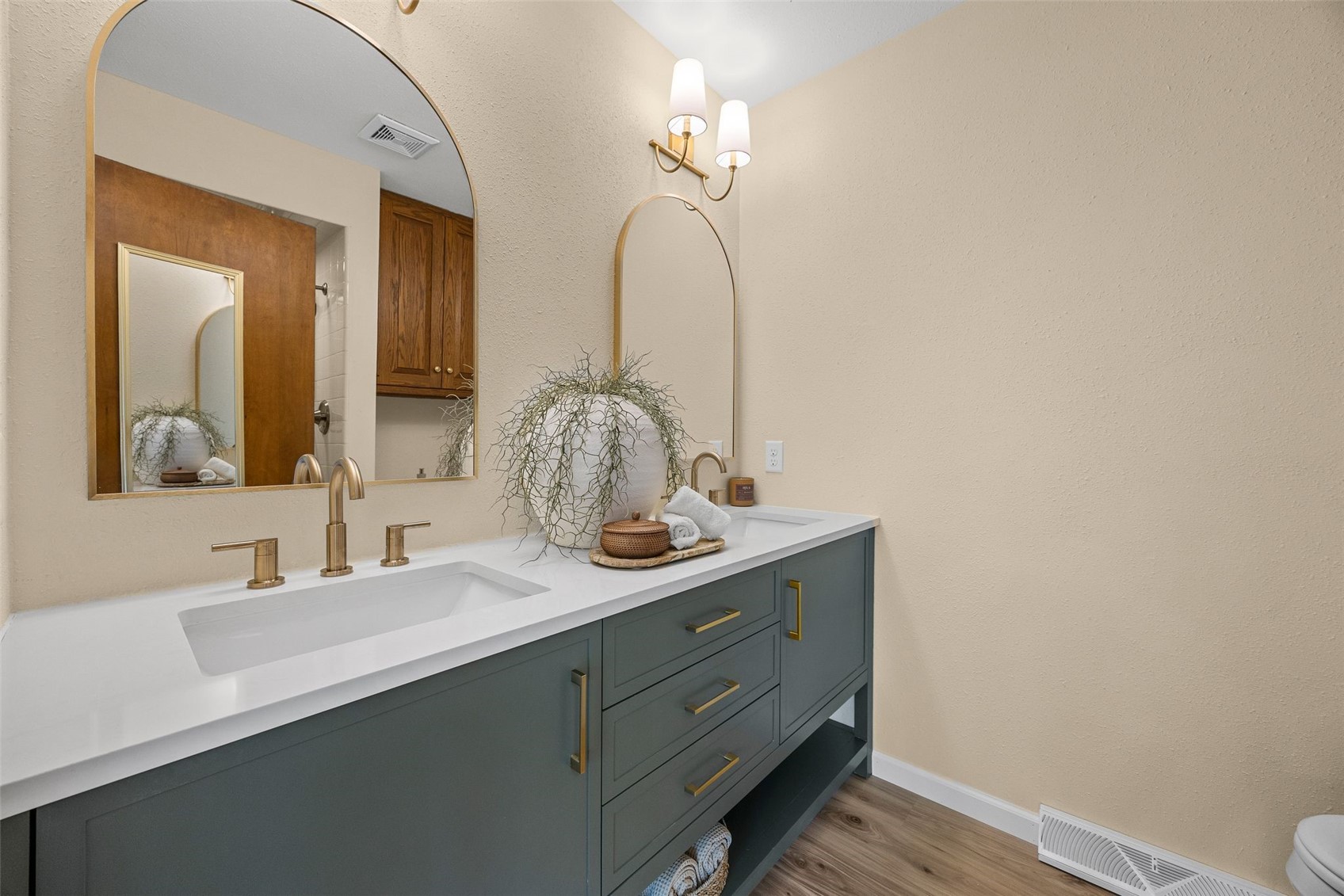 1585 Matterhorn Drive NE Cedar Rapids IA 52402