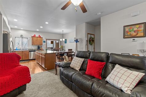 922 Ryan Court Iowa City IA 52246