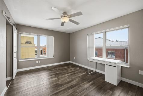 332 S Linn Street Iowa City IA 52240
