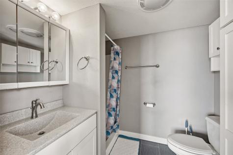 332 S Linn Street Iowa City IA 52240