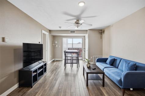 332 S Linn Street Iowa City IA 52240