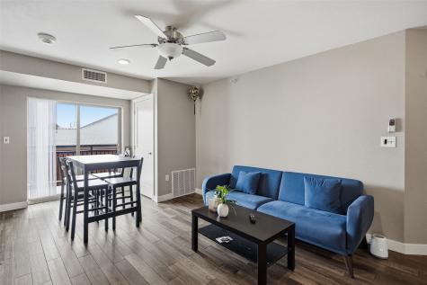 332 S Linn Street Iowa City IA 52240