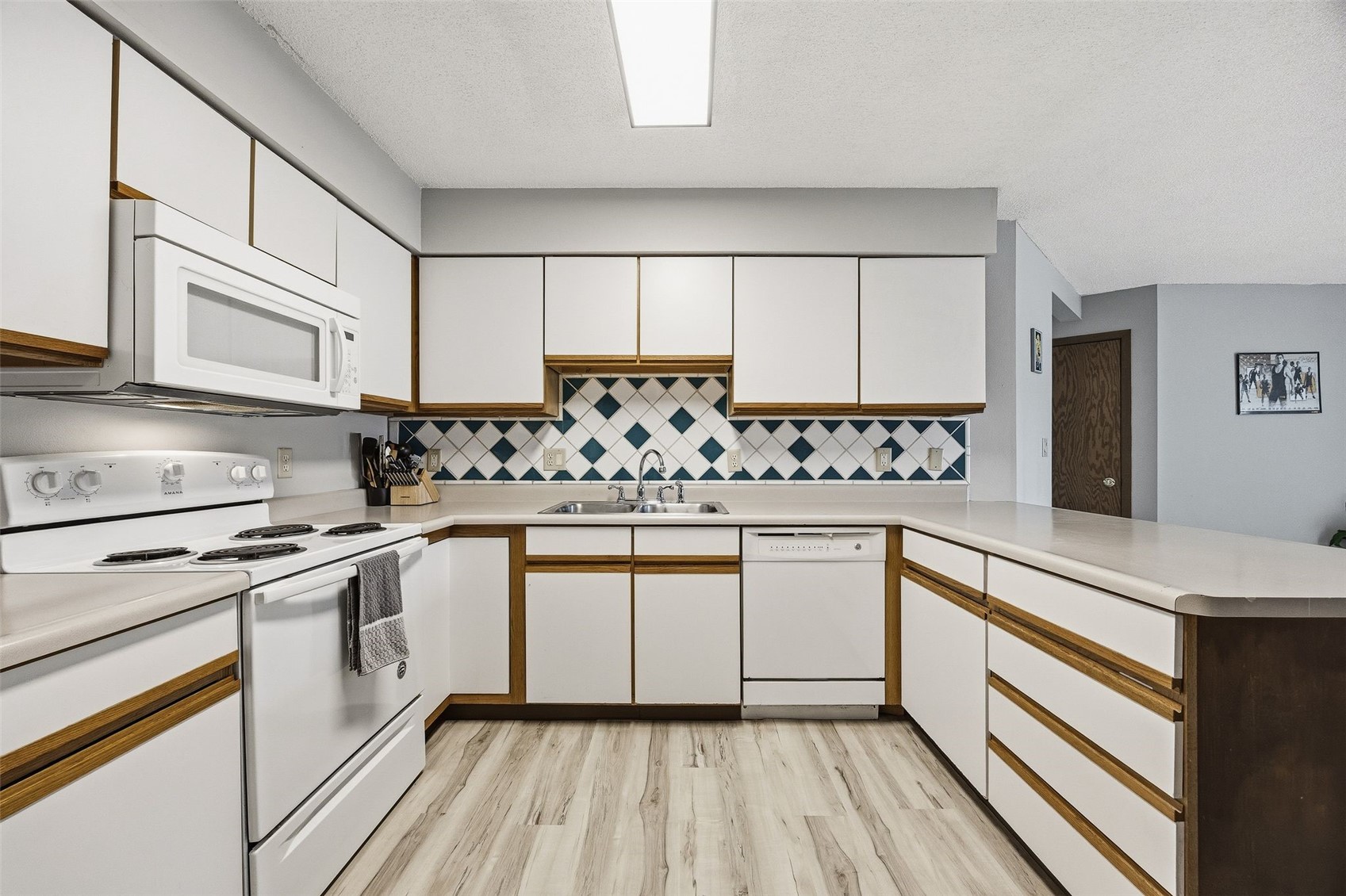 86 Westside Drive Iowa City IA 52246