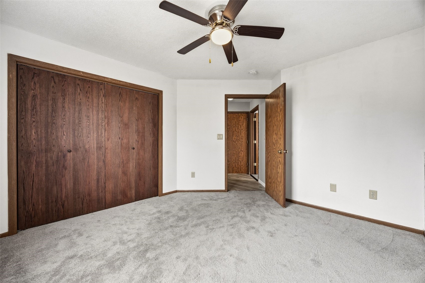 86 Westside Drive Iowa City IA 52246
