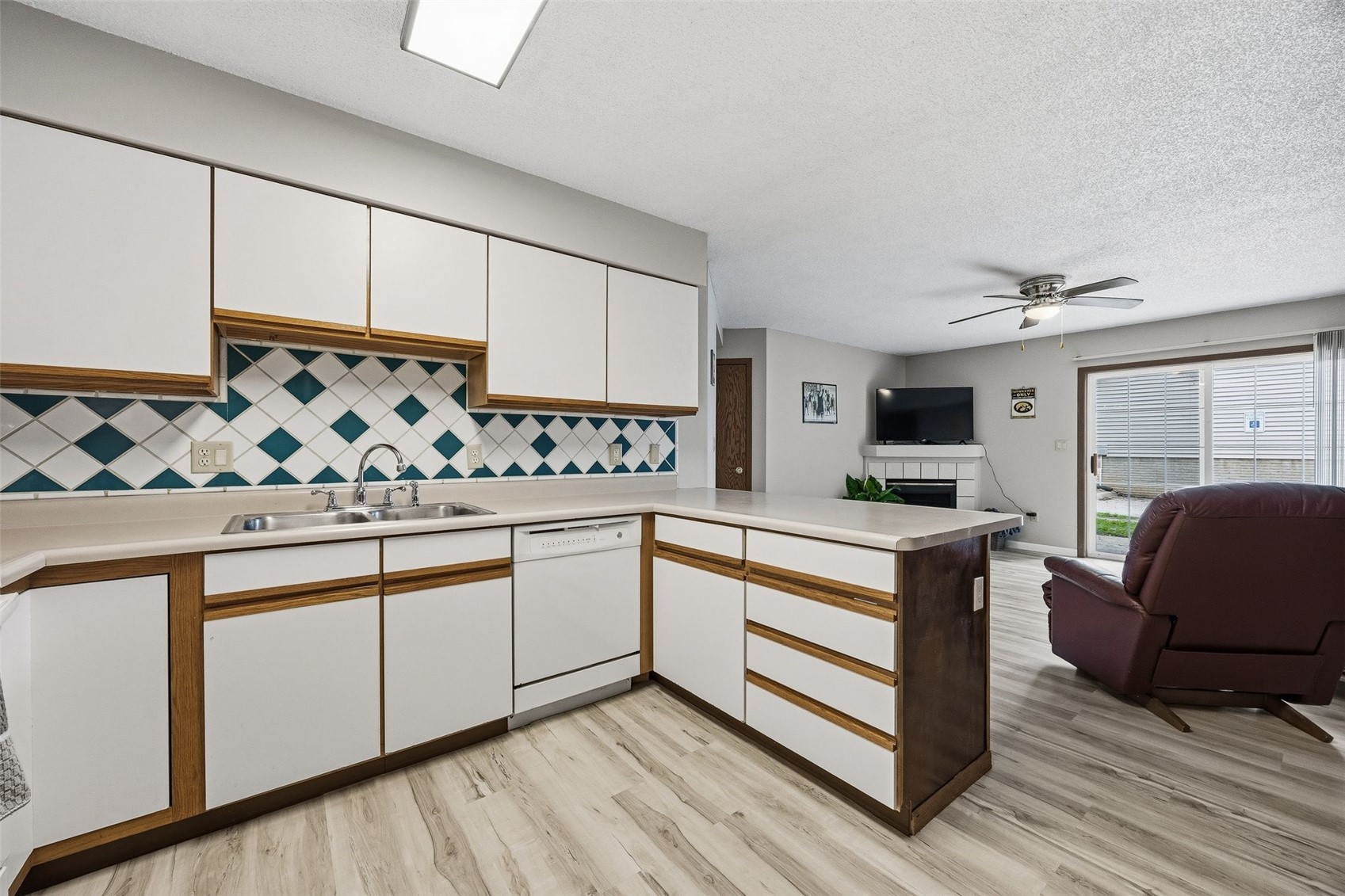 86 Westside Drive Iowa City IA 52246