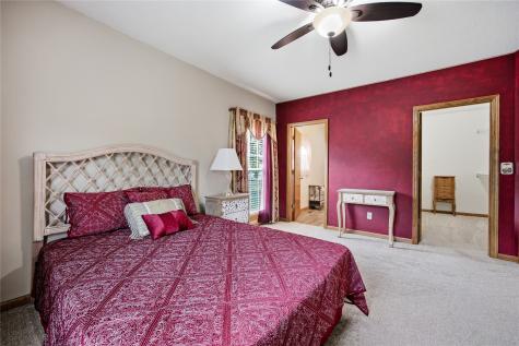 4425 Westchester Drive NE Cedar Rapids IA 52402