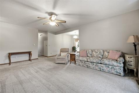 4425 Westchester Drive NE Cedar Rapids IA 52402