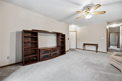 4425 Westchester Drive NE Cedar Rapids IA 52402