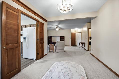 4425 Westchester Drive NE Cedar Rapids IA 52402