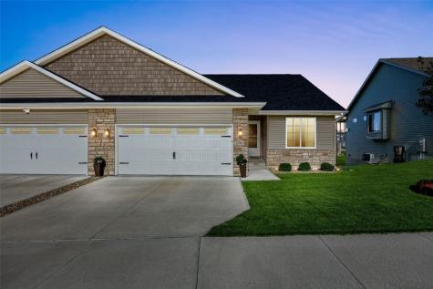 703 Creekside Drive Tiffin IA 52340