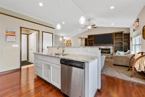 819 Heartland Court Fairfax IA 52228