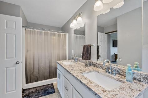 819 Heartland Court Fairfax IA 52228