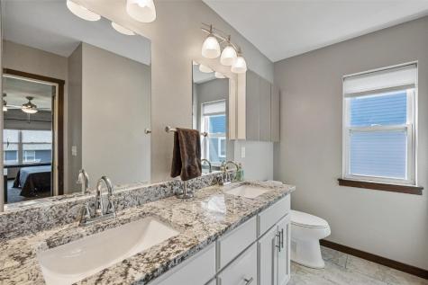 819 Heartland Court Fairfax IA 52228