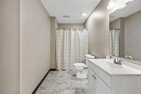 819 Heartland Court Fairfax IA 52228