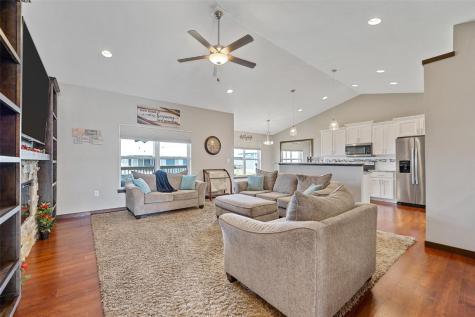 819 Heartland Court Fairfax IA 52228