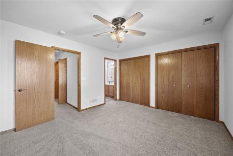 1472 Tower Lane Cedar Rapids IA 52402
