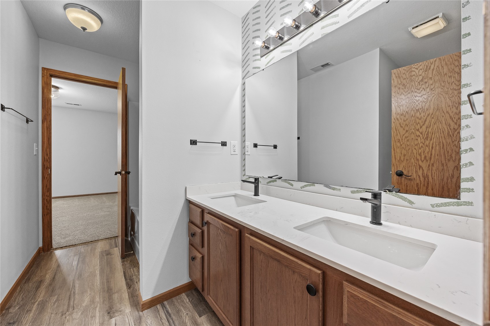 1472 Tower Lane Cedar Rapids IA 52402