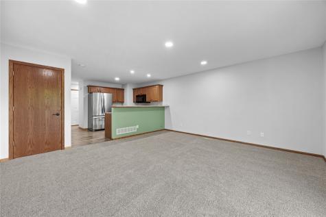 1472 Tower Lane Cedar Rapids IA 52402