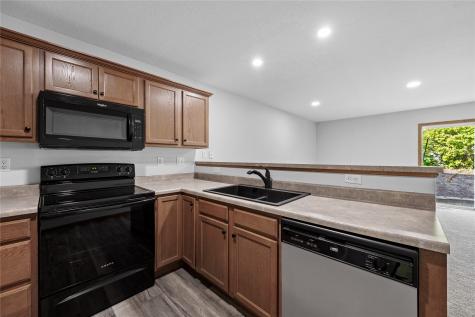 1472 Tower Lane Cedar Rapids IA 52402