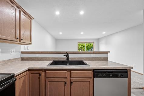 1472 Tower Lane Cedar Rapids IA 52402