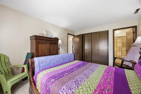 5712 Golden Court NE Cedar Rapids IA 52402