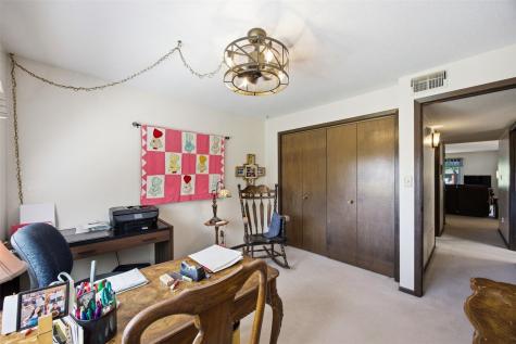 5712 Golden Court NE Cedar Rapids IA 52402