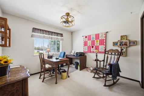 5712 Golden Court NE Cedar Rapids IA 52402