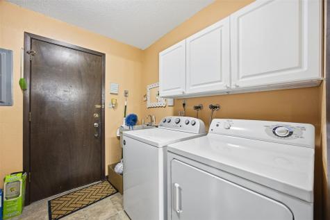 5712 Golden Court NE Cedar Rapids IA 52402