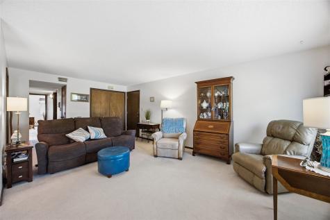 5712 Golden Court NE Cedar Rapids IA 52402