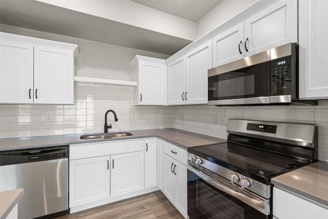 2306 Water Tower Place North Liberty IA 52317