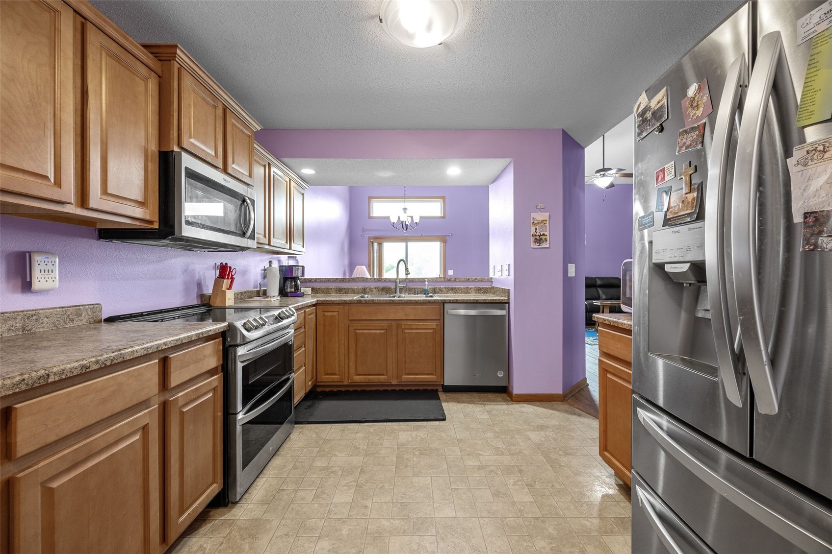 3502 Stoneview Circle SW Cedar Rapids IA 52404