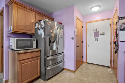 3502 Stoneview Circle SW Cedar Rapids IA 52404