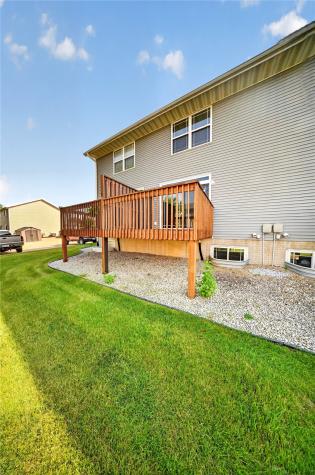 5829 Muirfield Drive SW Cedar Rapids IA 52404