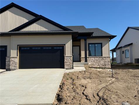 1212 Berkshire Lane North Liberty IA 52317