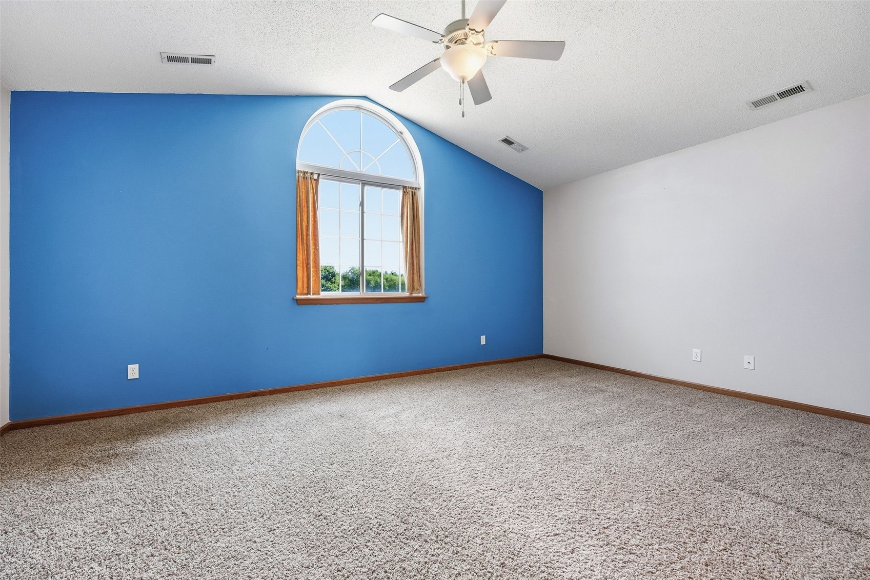 2535 Greenway Court Marion IA 52302