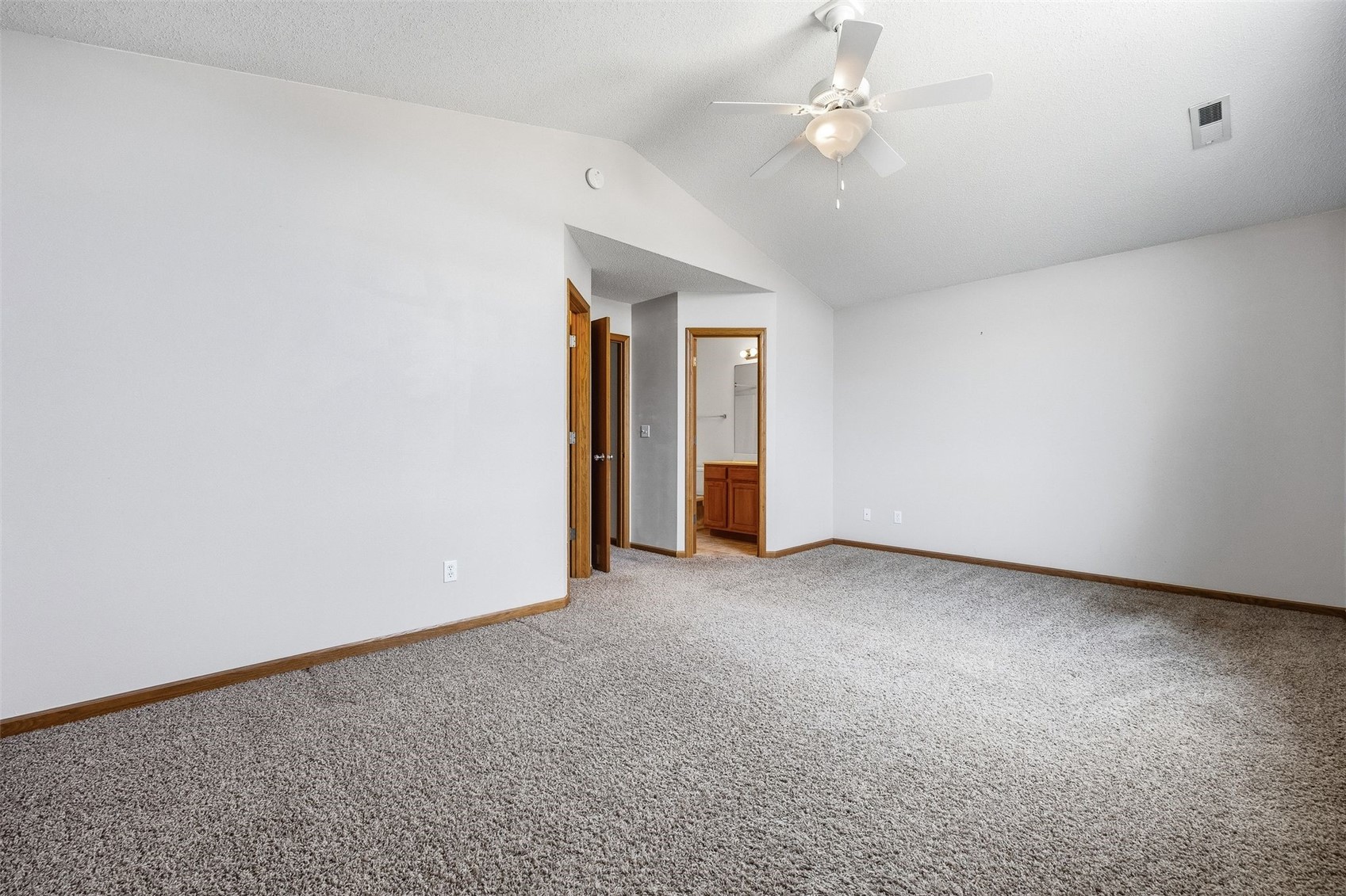 2535 Greenway Court Marion IA 52302